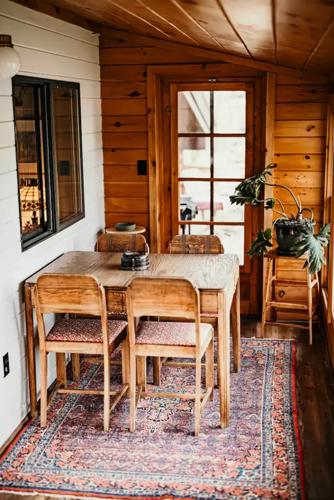 Michigan Elopement airbnbs pinecrest northwoods