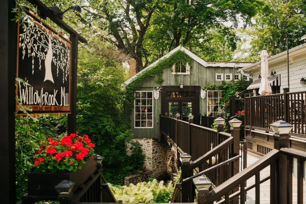 7 Perfect Locations for an Intimate Wedding in Traverse City