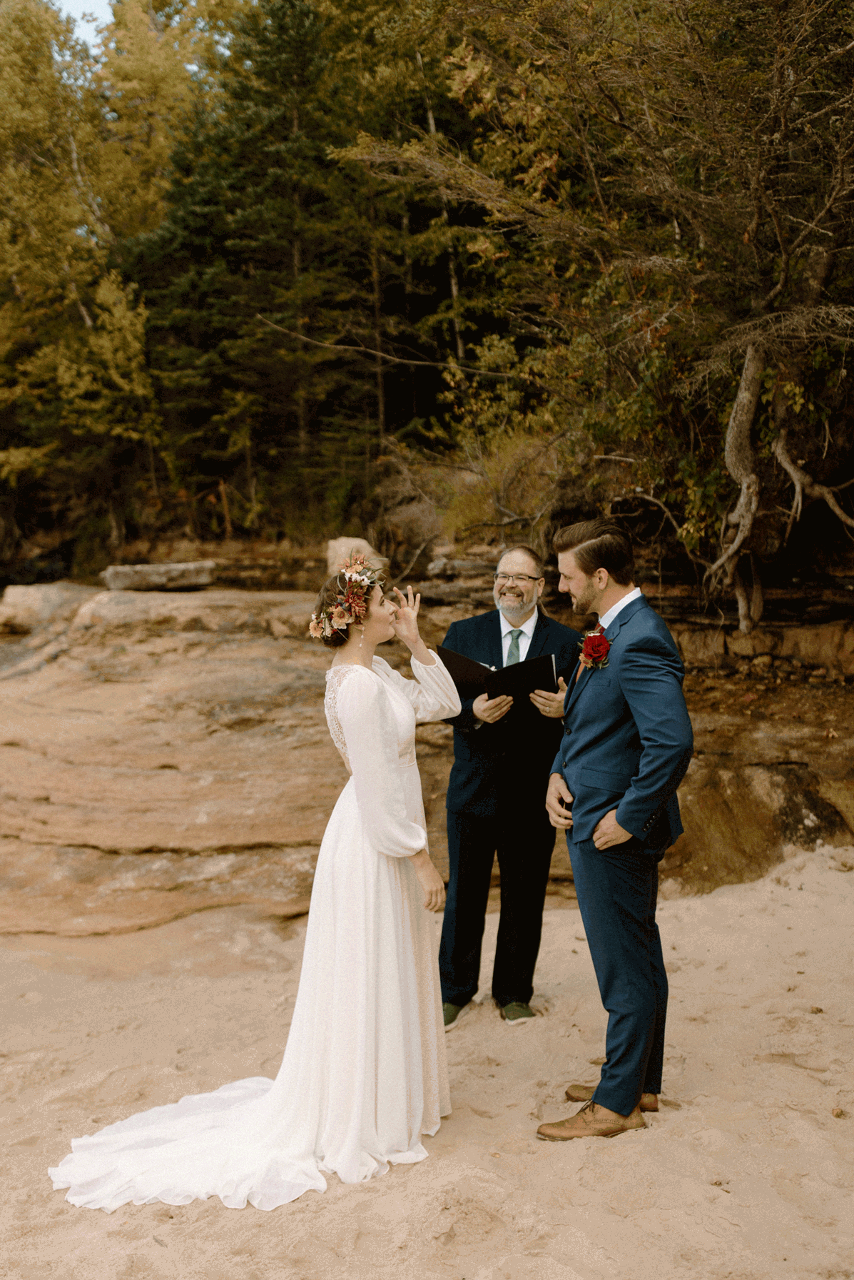 pictured rocks elopement guide