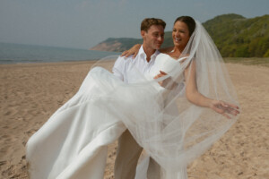 Best Beaches to Get Married at in Michigan